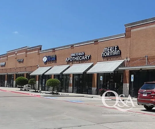 Bear Creek Plaza storefronts in Keller, from Quine property materials