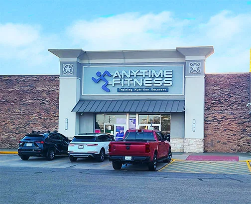 Centerpointe Shopping Center property photograph from Quine