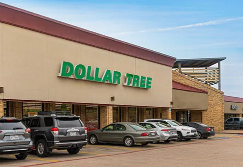 Cimarron Plaza Shopping Center property photograph from Quine