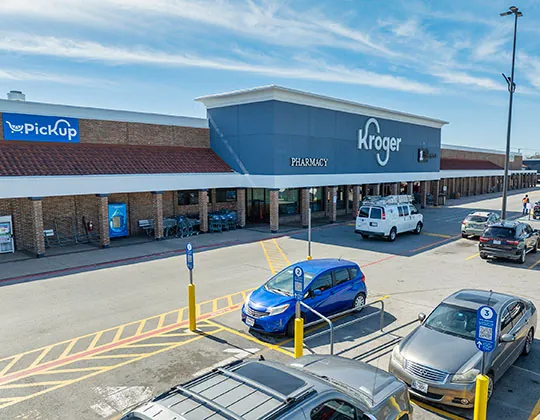 Plaza 303 Shopping Center property photograph from Quine